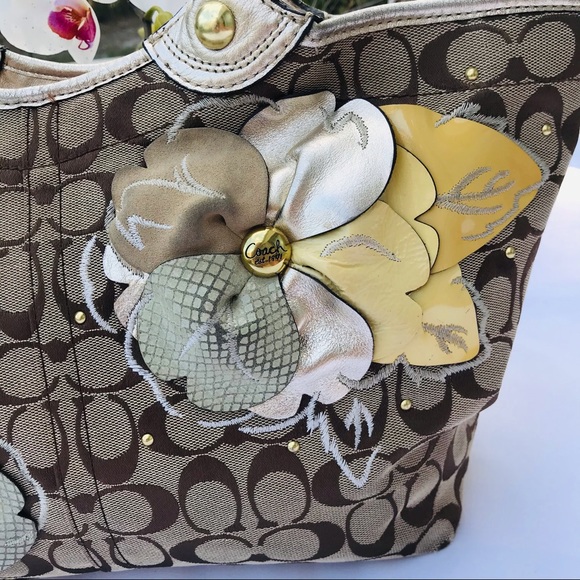 Coach authentic Signature Bleeker Floral bag - Picture 2 of 15